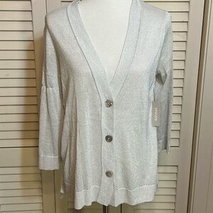 NWT CHICO’S M (1) shine three button front sweater with three-quarter sleeves